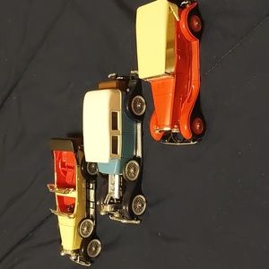 Set of 3 Metal Die-cast 1/43 scale early 1900s cars